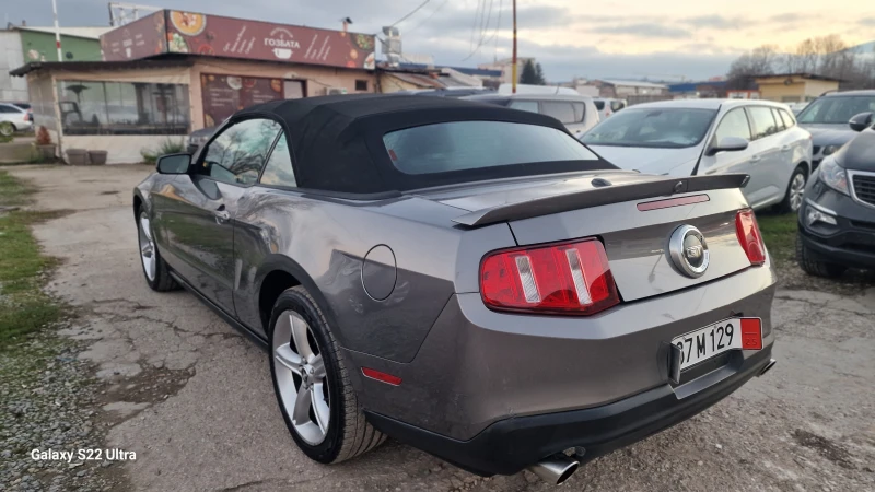 Ford Mustang 4.6 V8 GT Premium, снимка 4 - Автомобили и джипове - 52770510