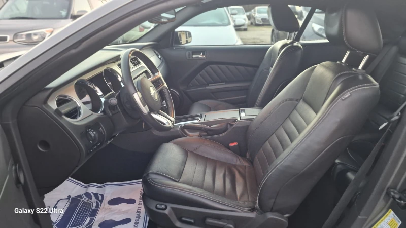 Ford Mustang 4.6 V8 GT Premium, снимка 9 - Автомобили и джипове - 52770510