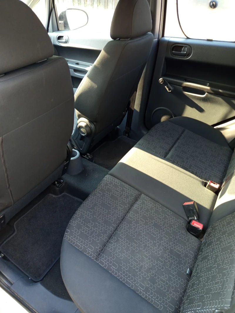 Mitsubishi Colt 1300, снимка 5 - Автомобили и джипове - 52922949