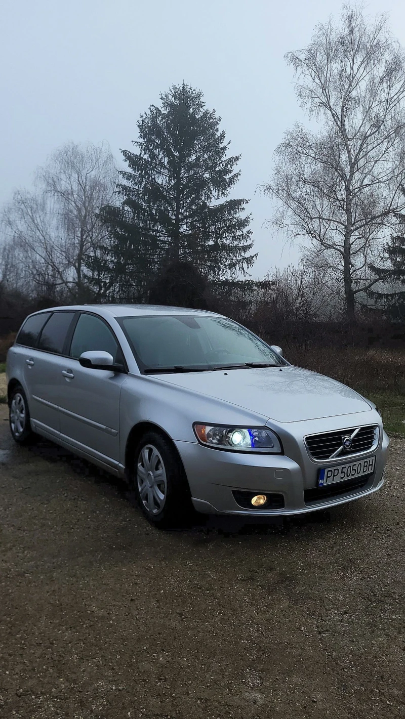 Volvo V50, снимка 2 - Автомобили и джипове - 53094760