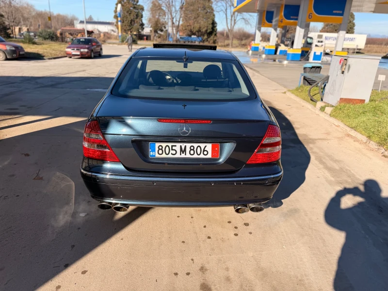 Mercedes-Benz E 320 Бенизн Без Газ 224 коня, снимка 4 - Автомобили и джипове - 53258356