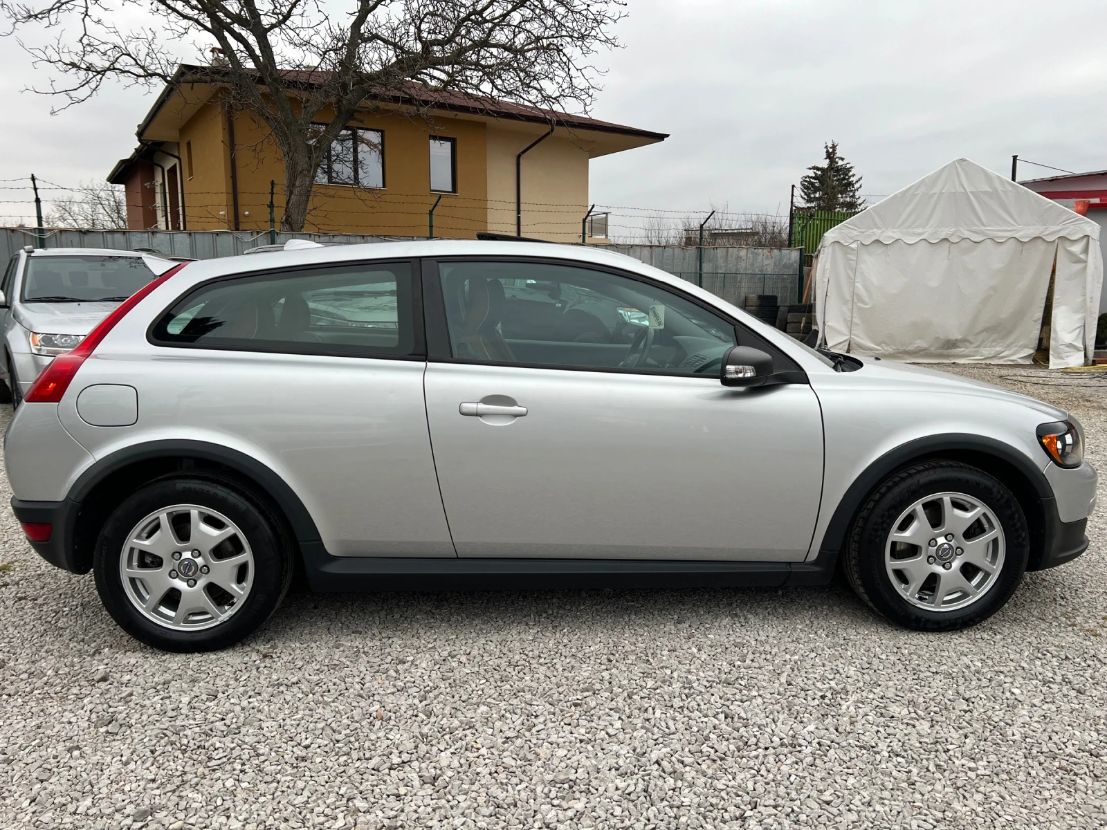 Volvo C30 АВТОМАТИК* D5 Coupe 2.4* ШВЕЙЦАРИЯ*  - изображение 4