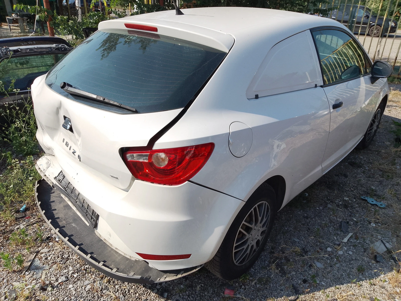 Seat Ibiza 1.2 tdi - изображение 8