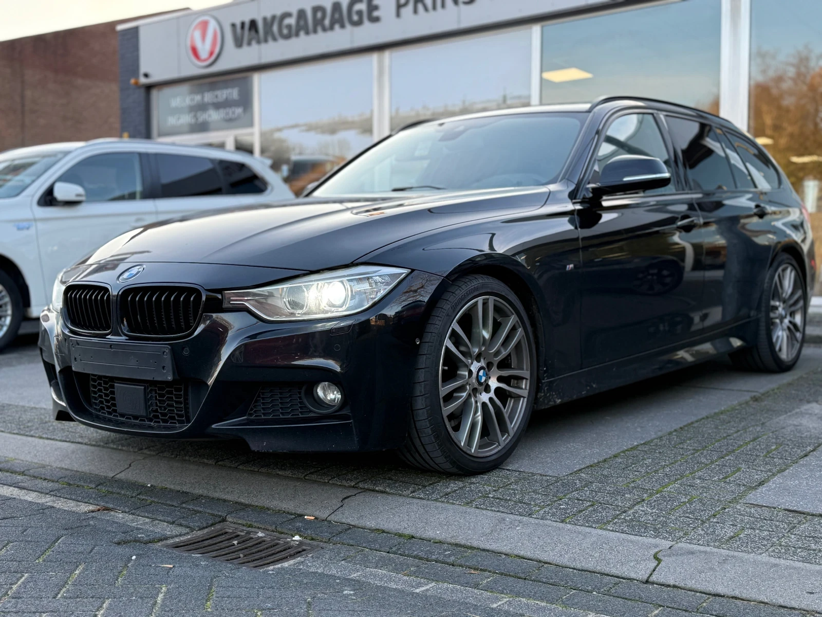 BMW 328 М-Pack* Head-up* М.Точка* Har/Cardon* ПАНО* 360CAM - изображение 4