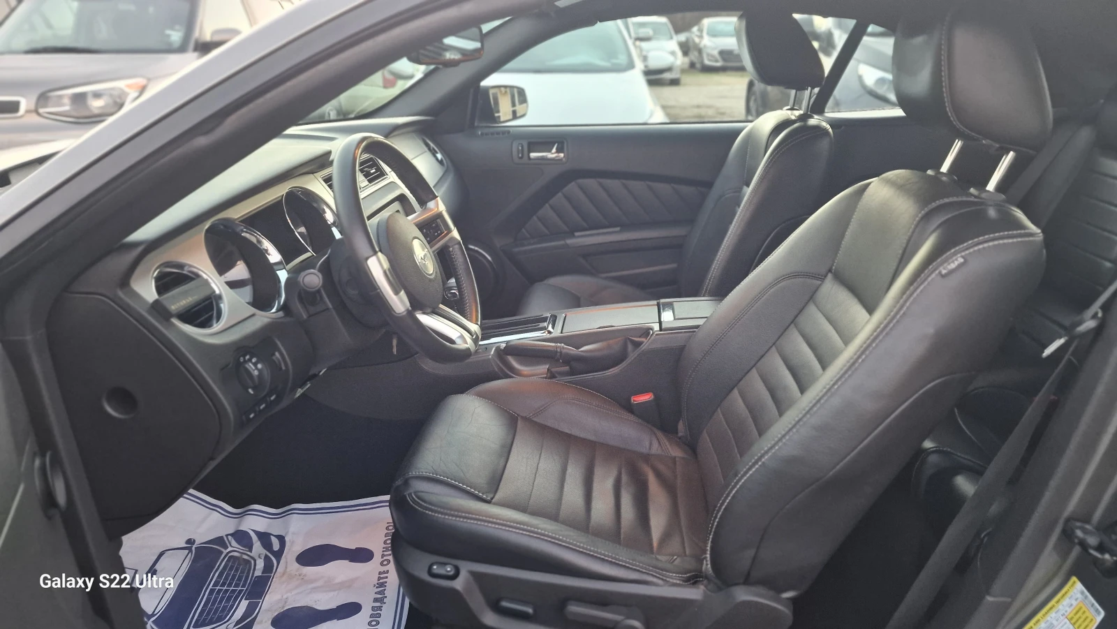 Ford Mustang 4.6 V8 GT Premium - изображение 9