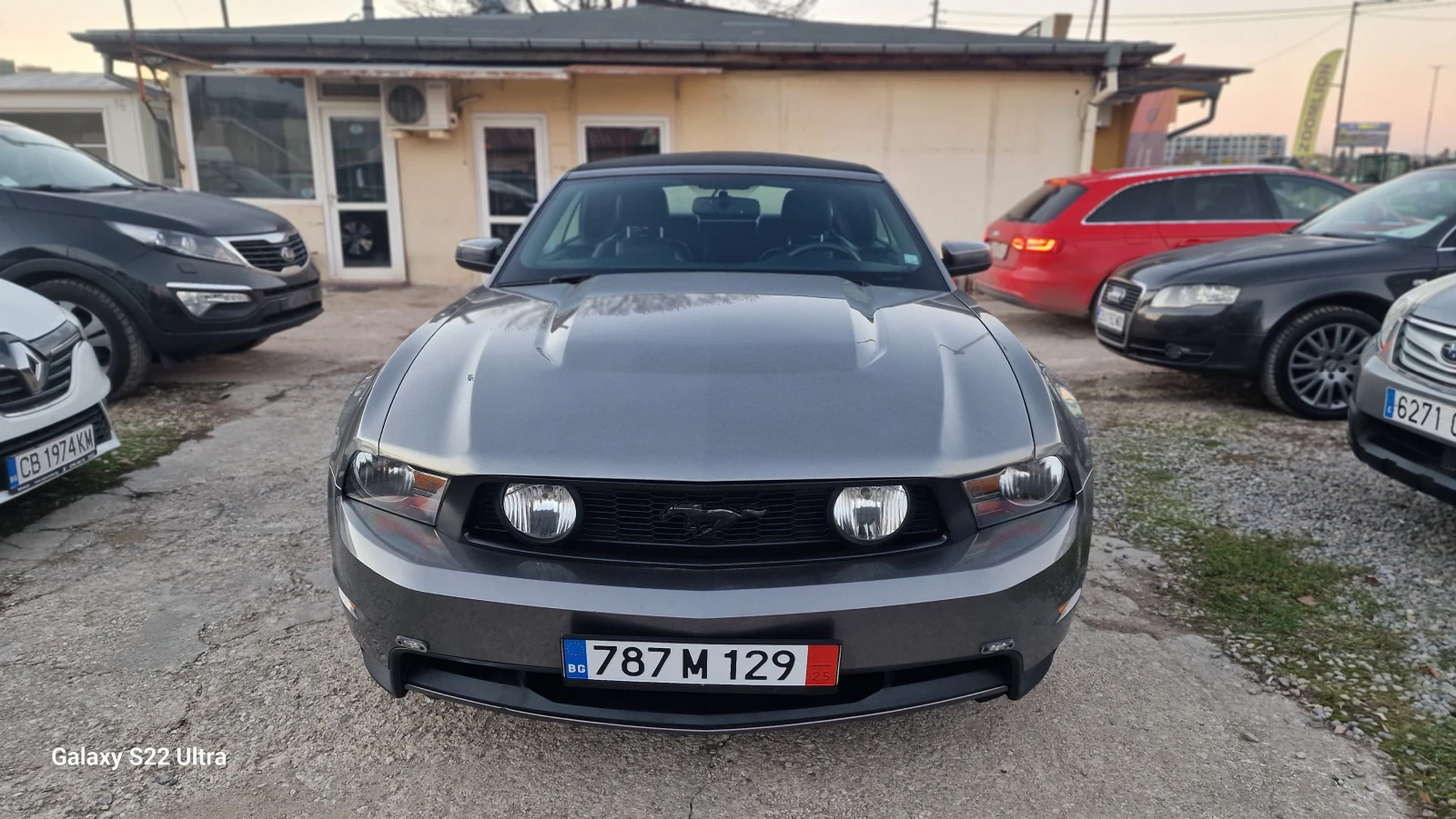 Ford Mustang 4.6 V8 GT Premium - изображение 2
