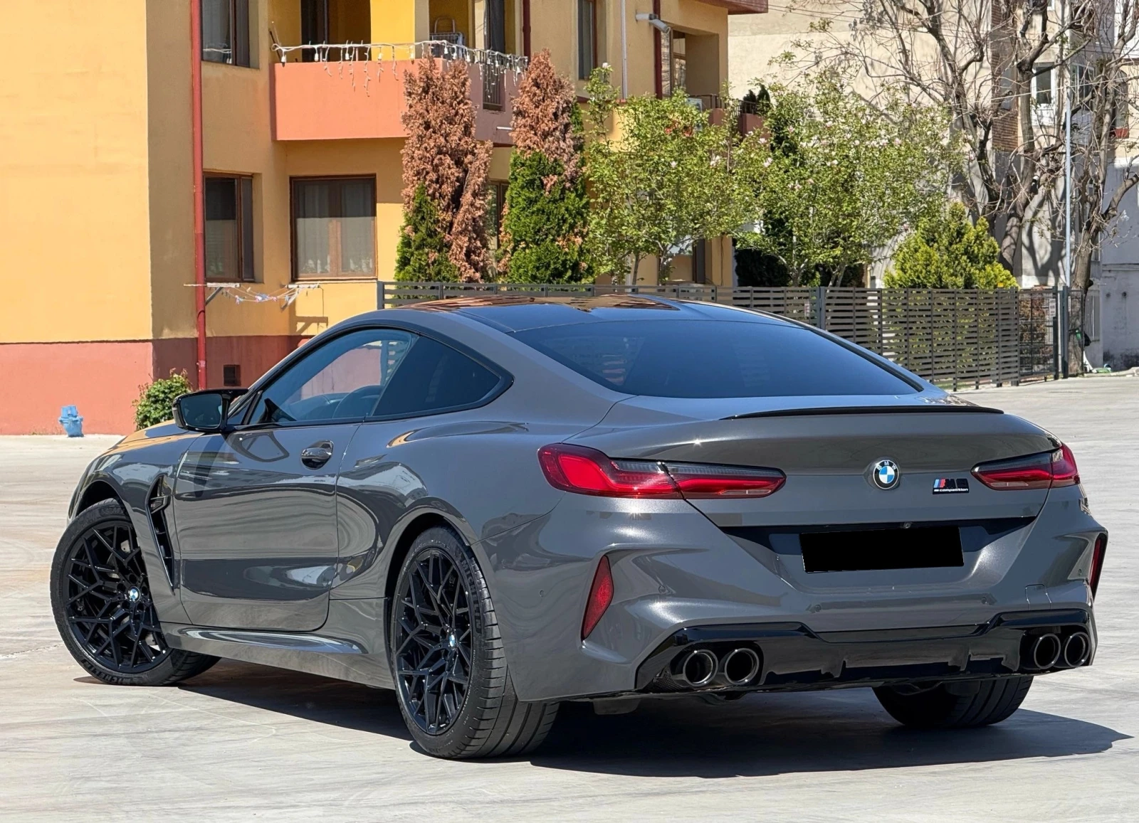 BMW M8 Competition - изображение 4
