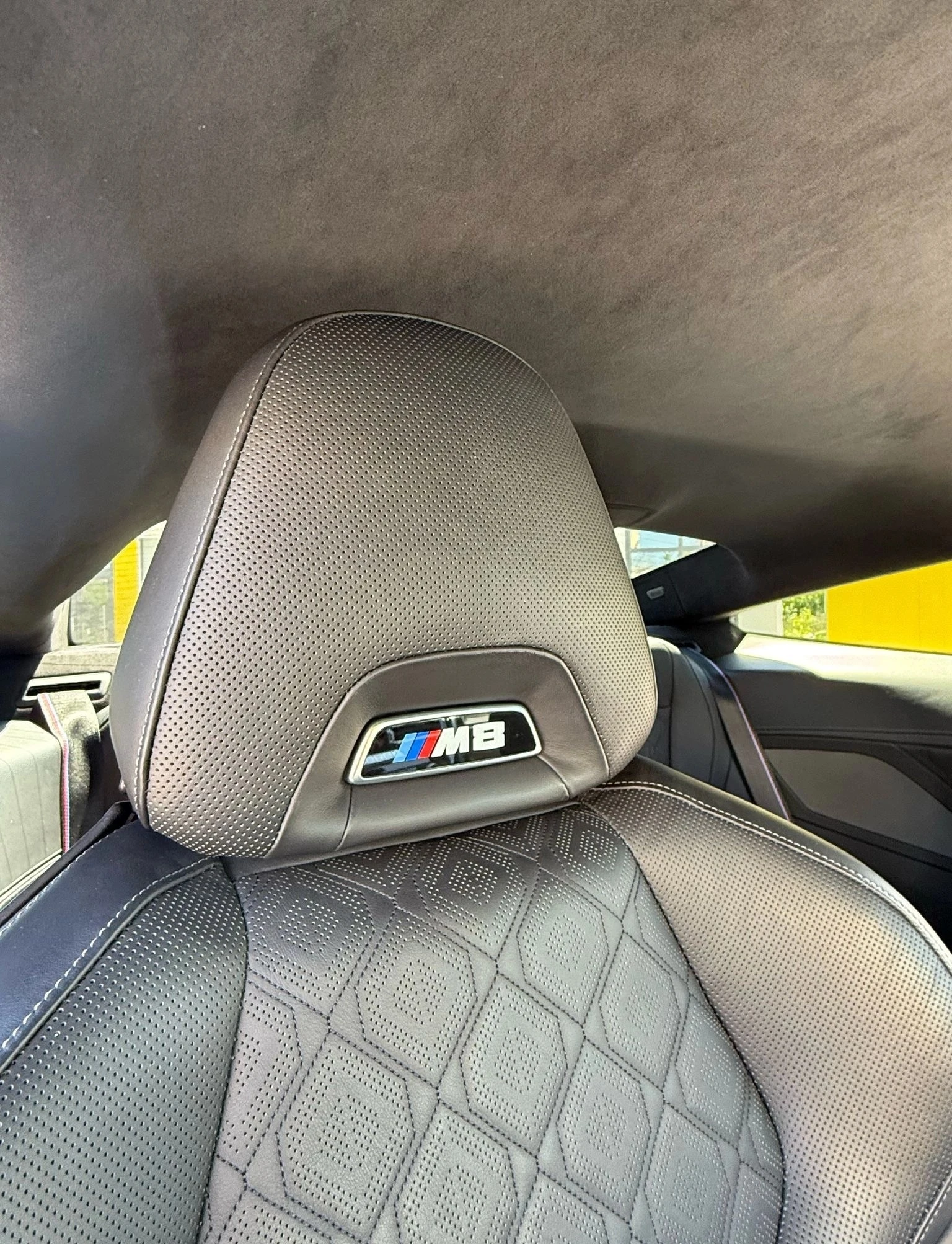 BMW M8 Competition - изображение 9