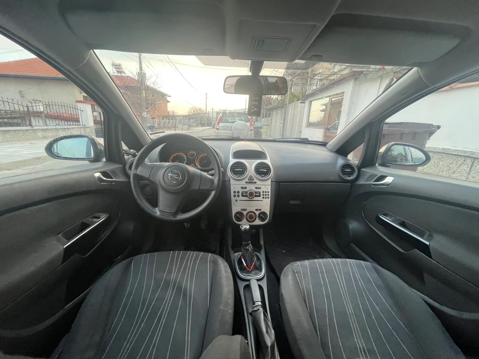 Opel Corsa  - изображение 6