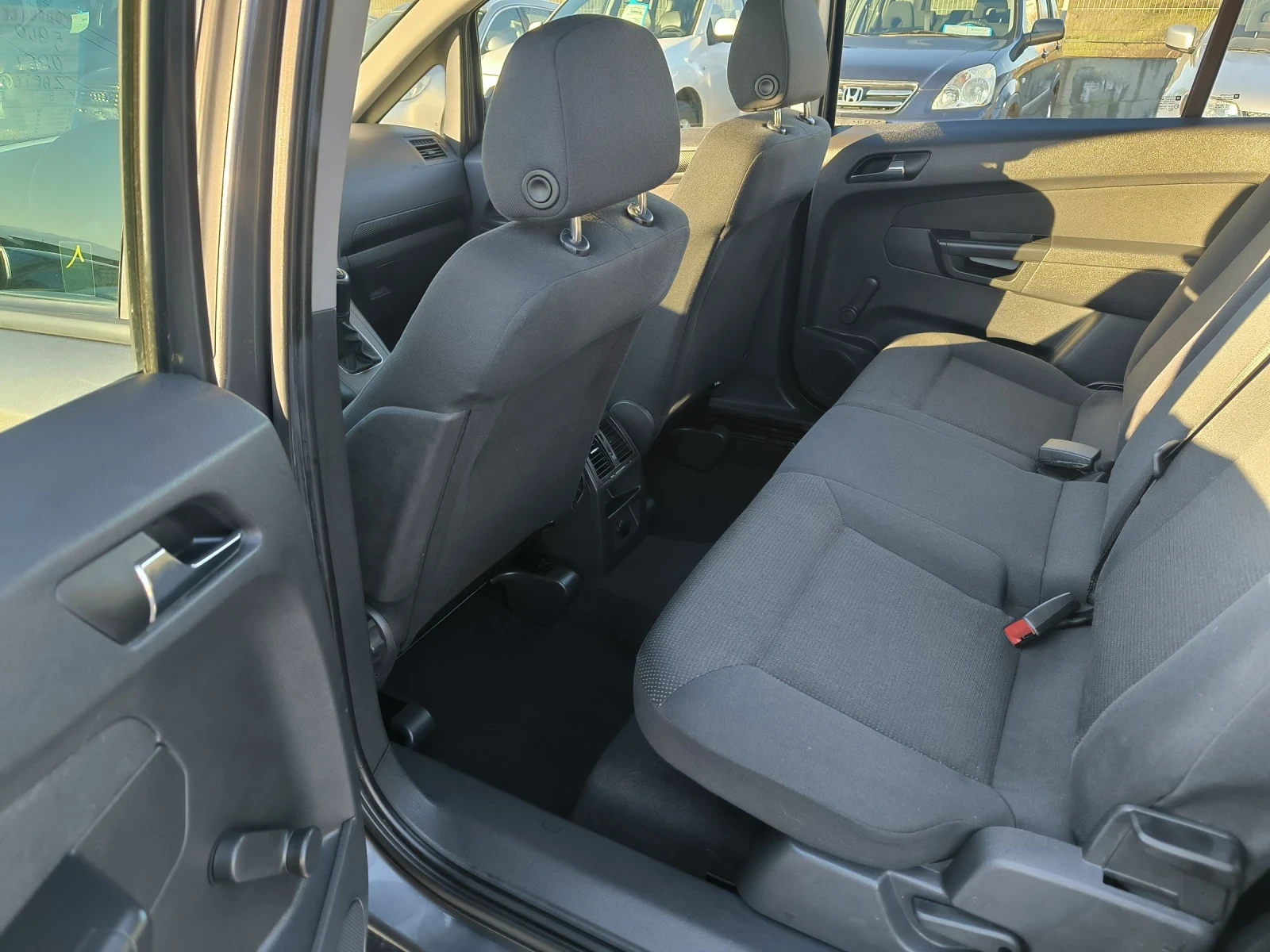 Opel Zafira 1.8i - изображение 7