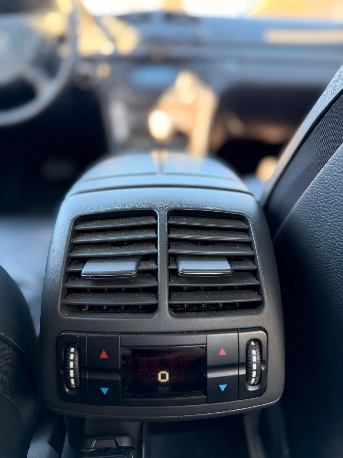 Mercedes-Benz E 320 Бенизн Без Газ 224 коня - изображение 6