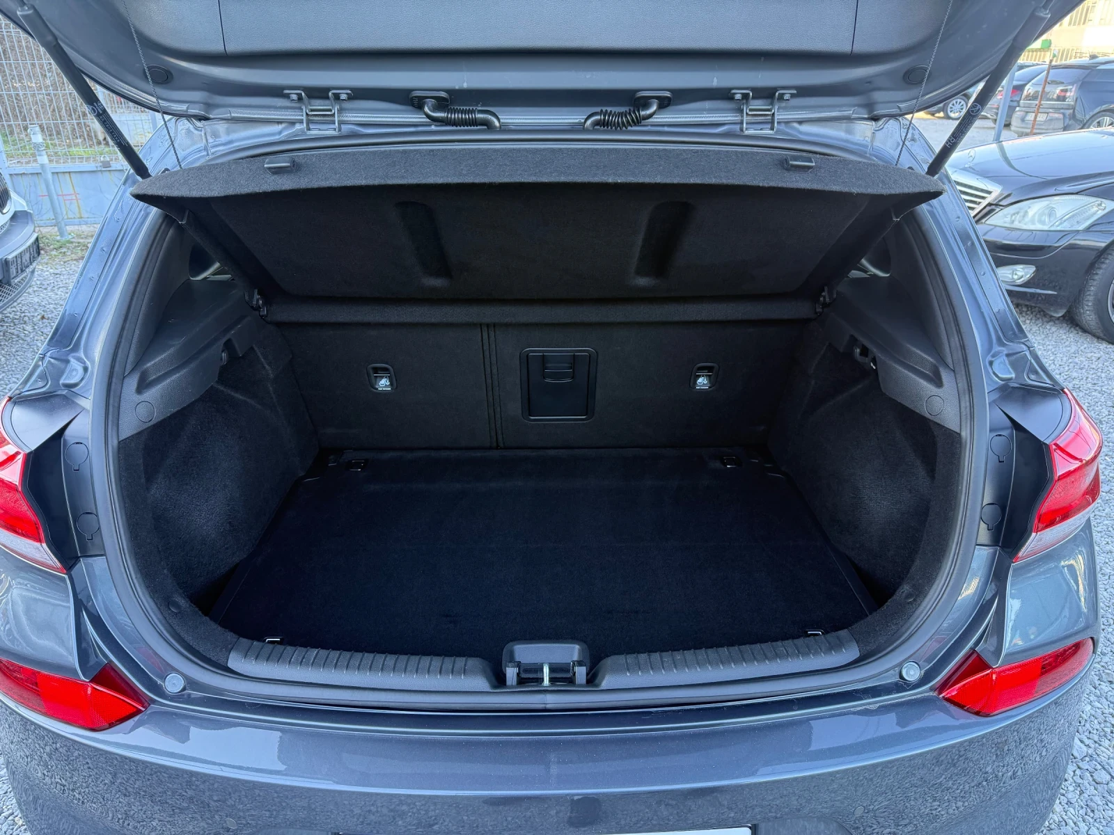 Hyundai I30 1.4 99HP 58000KM!!!�������� �������! ��� ��������� | Mobile.bg � ����������� 17