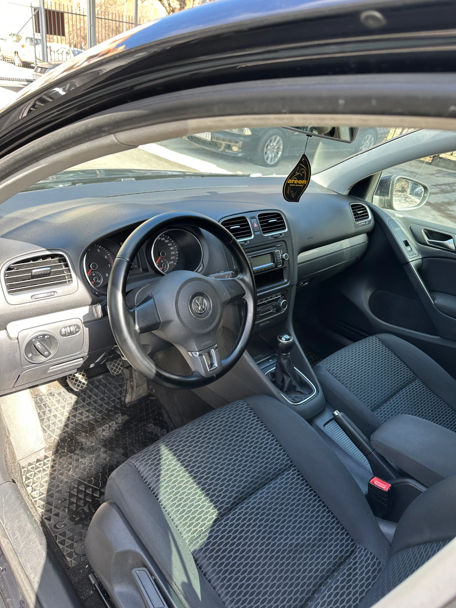 VW Golf, снимка 15 - Автомобили и джипове - 53798908