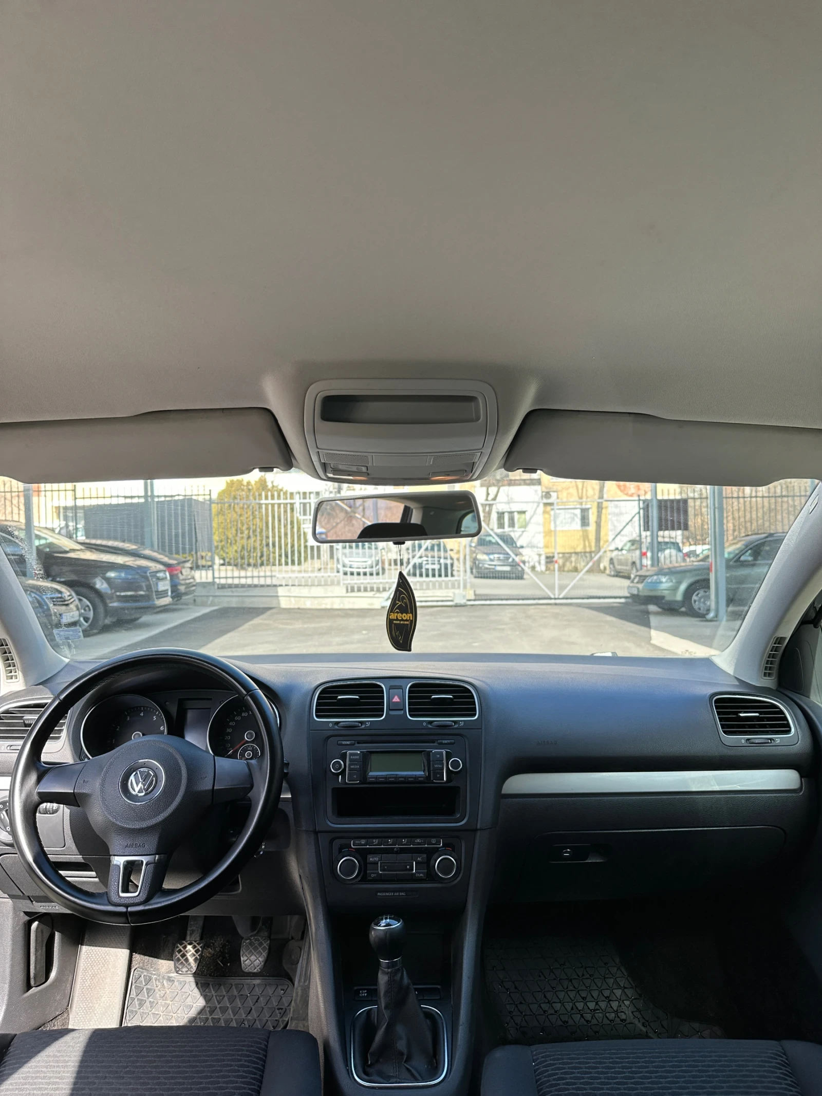 VW Golf, снимка 8 - Автомобили и джипове - 53798908