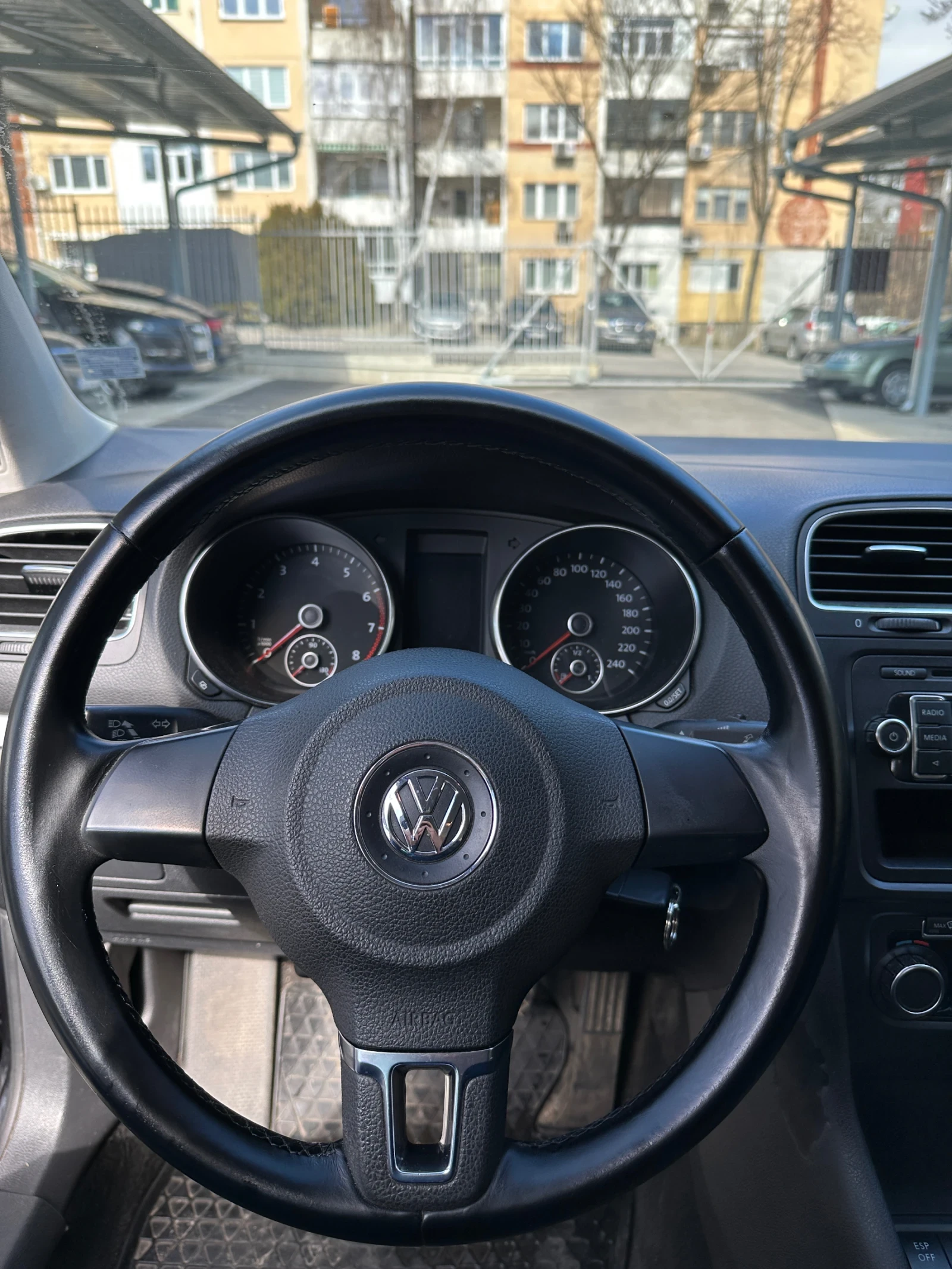 VW Golf, снимка 9 - Автомобили и джипове - 53798908