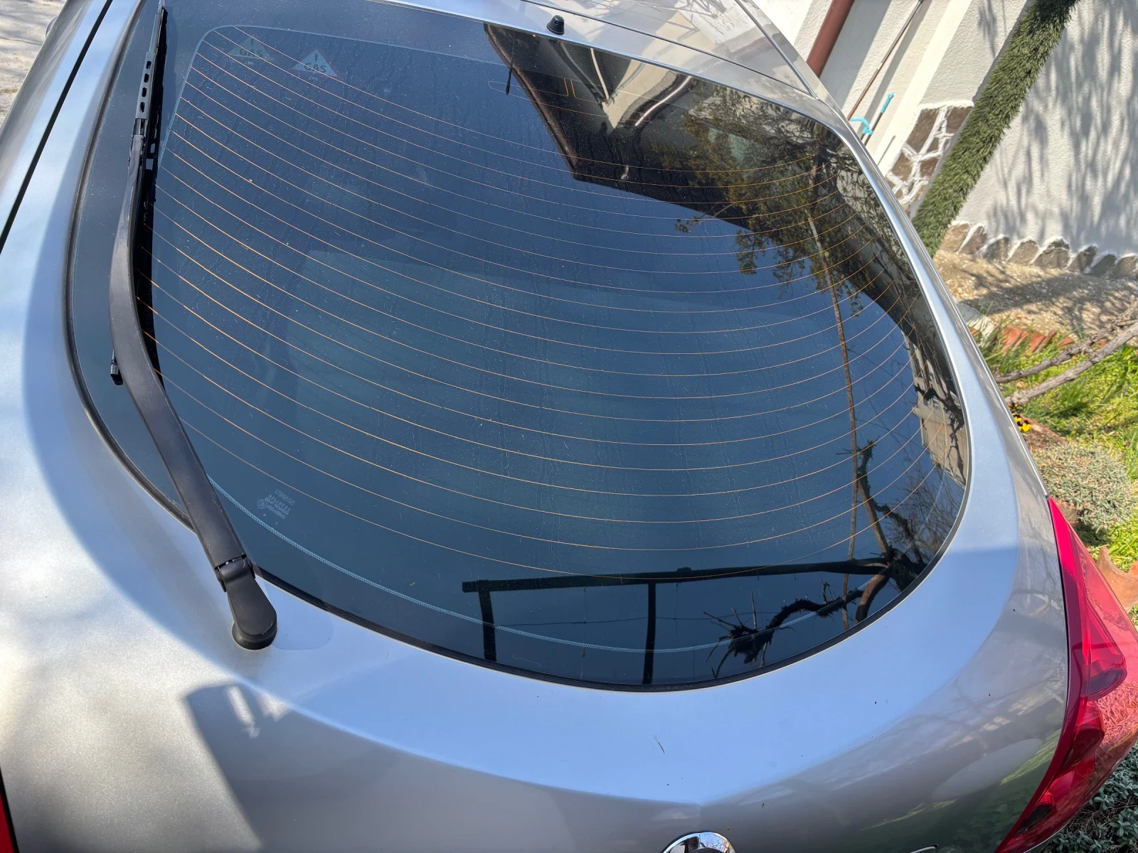 Nissan Primera Газ бензин, снимка 8 - Автомобили и джипове - 53862558