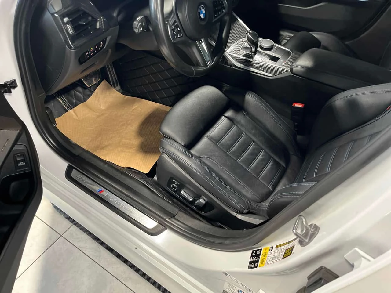 BMW 340 * M340i xDrive * �EYLESS * DISTRONIC * 360 * PANO | Mobile.bg � ����������� 7