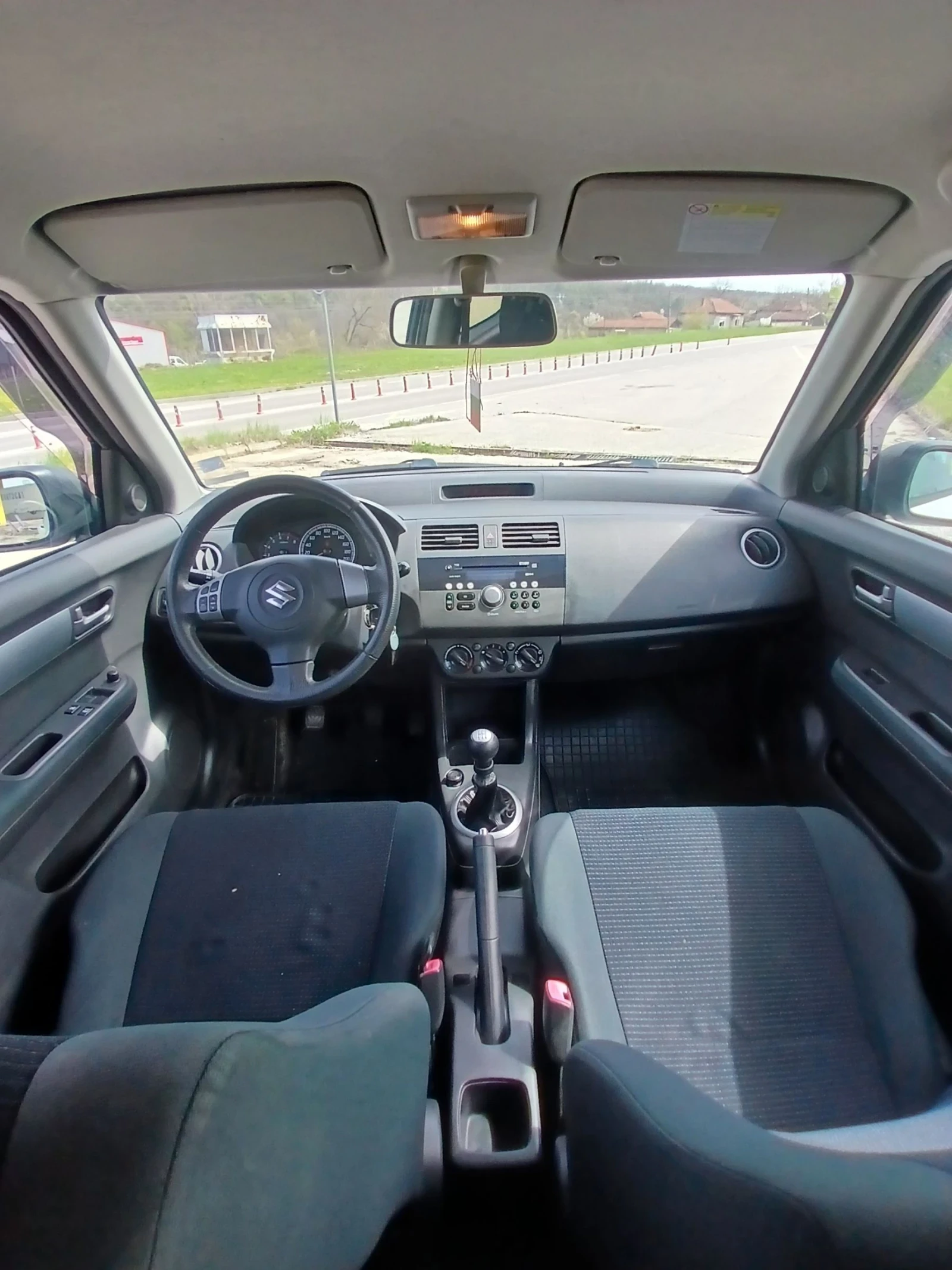 Suzuki Swift 1.3 , снимка 8 - Автомобили и джипове - 54220012