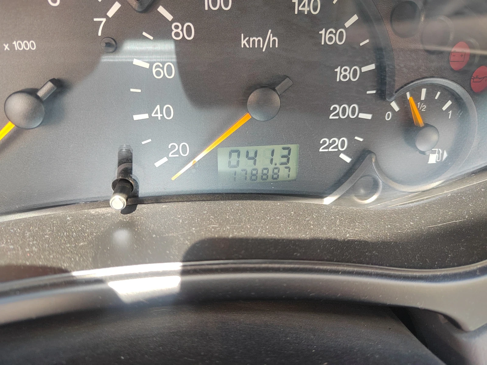 Ford Focus 1.8, 16 клапана, бензин, снимка 9 - Автомобили и джипове - 54310759