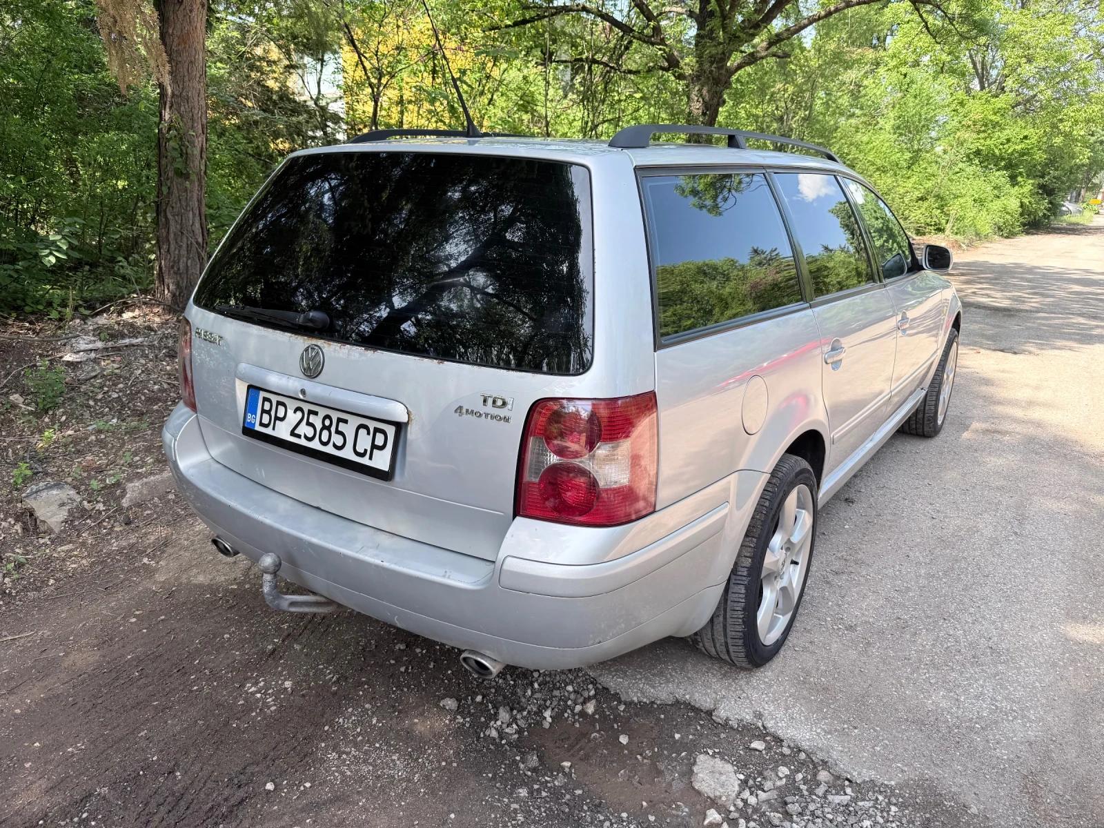VW Passat 1.9 110кс 4х4, снимка 4 - Автомобили и джипове - 54492448