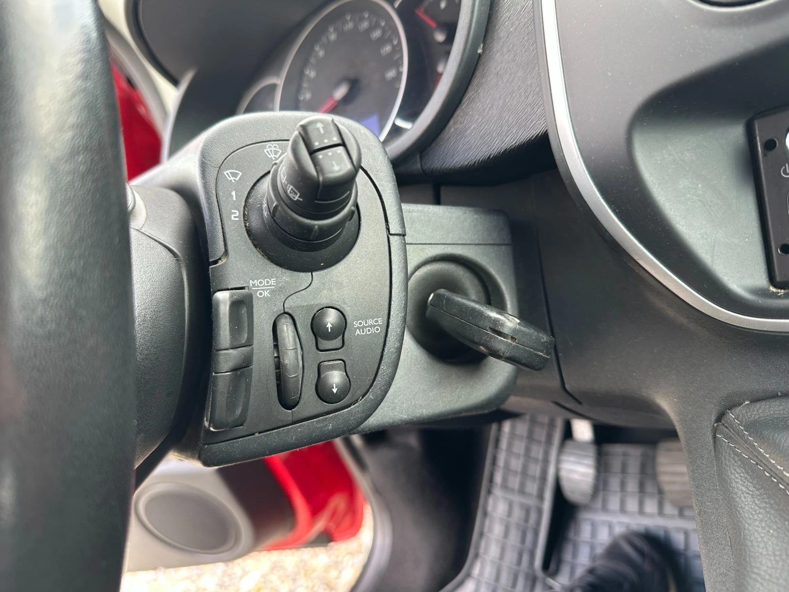 Renault Kangoo klimatronik/full, снимка 6 - Автомобили и джипове - 54621360