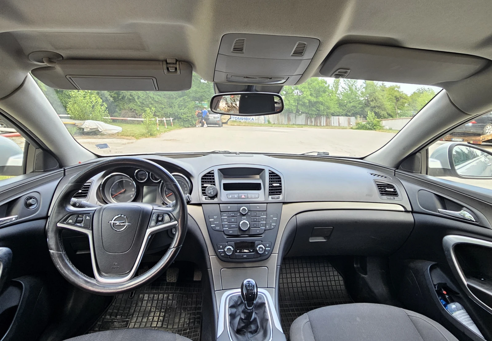 Opel Insignia Sports Tourer, снимка 12 - Автомобили и джипове - 55105286