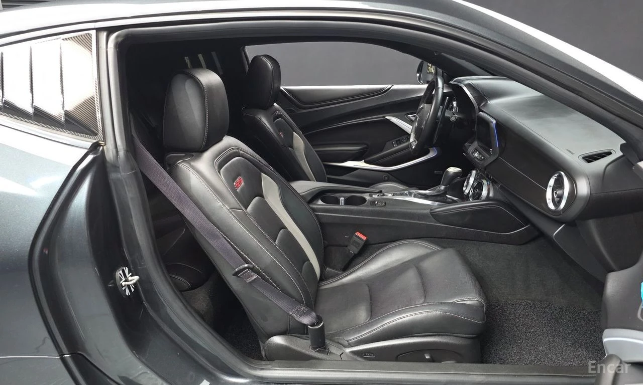 Chevrolet Camaro SS* 6.2* V8* ПОДГРЕВ* ОБДУХВАНЕ* КАМЕРА* КЕЙЛЕС* , снимка 12 - Автомобили и джипове - 55217153