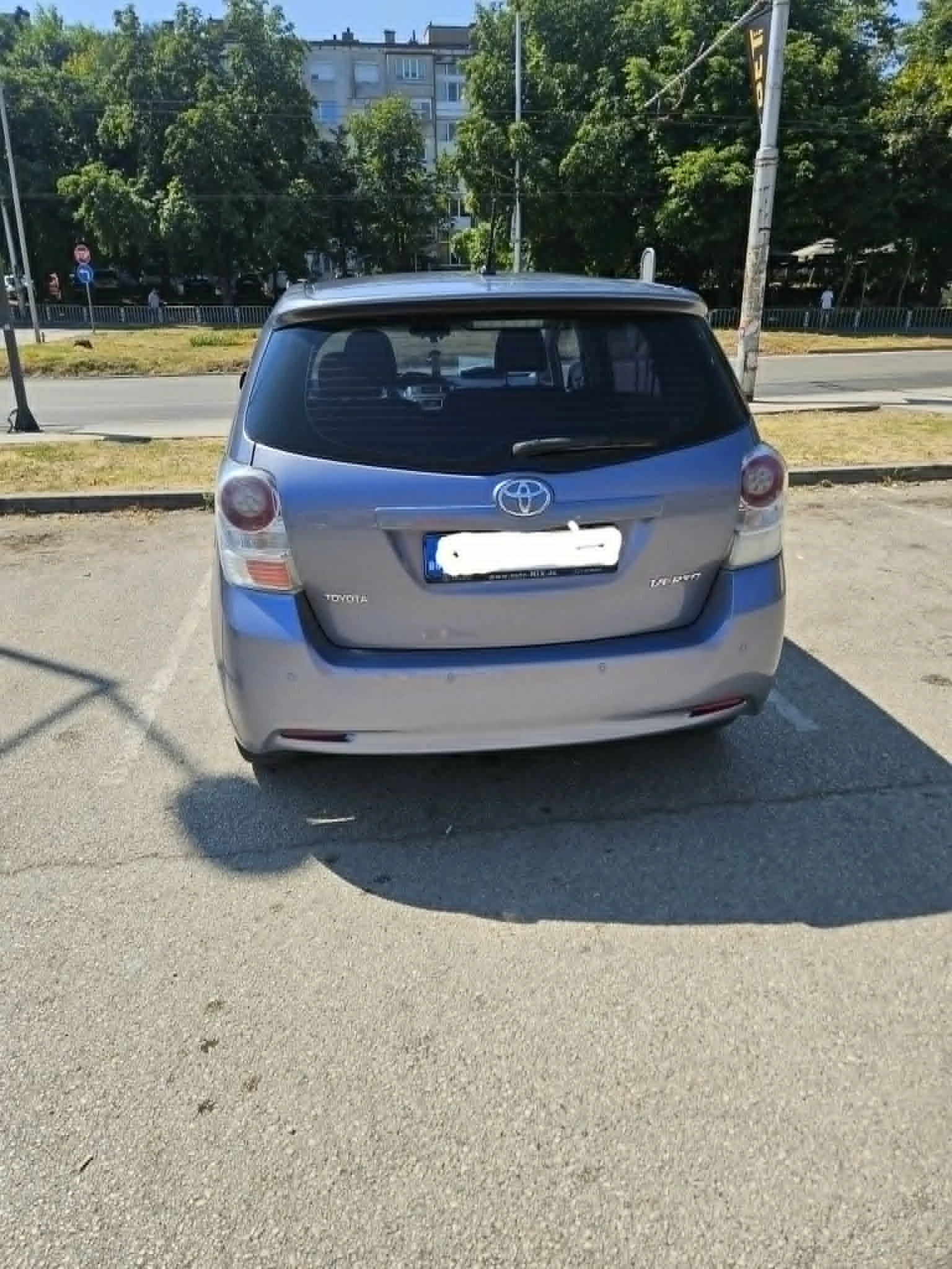 Toyota Verso, снимка 3 - Автомобили и джипове - 55624936
