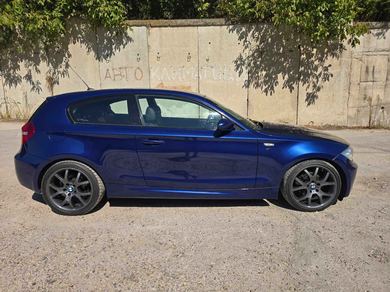 BMW 118 2.0   М пакет, снимка 6 - Автомобили и джипове - 56167706