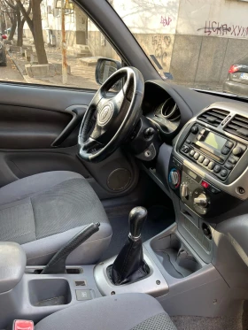 Toyota Rav4 2.0VVT-i 4х4 КАТО НОВ, снимка 9