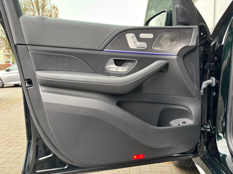 Mercedes-Benz GLS 63 AMG 4-MATIC BURMESTER PANO HEAD UP 360, снимка 5 - Автомобили и джипове - 52596338