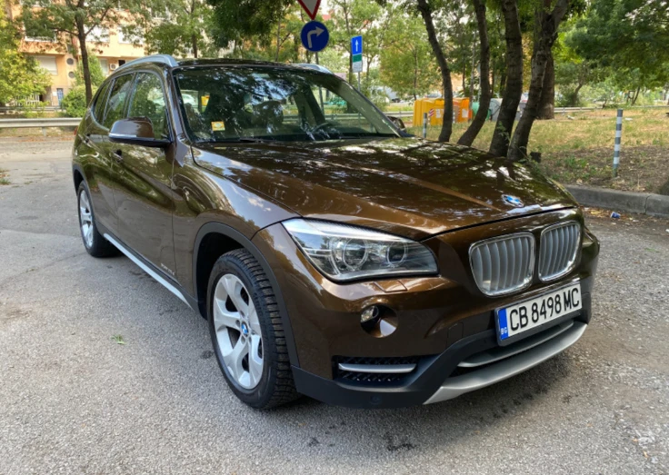 BMW X1  xDrive 2.5d xLine 2012 (пълна сервизна история), снимка 2 - Автомобили и джипове - 49390394