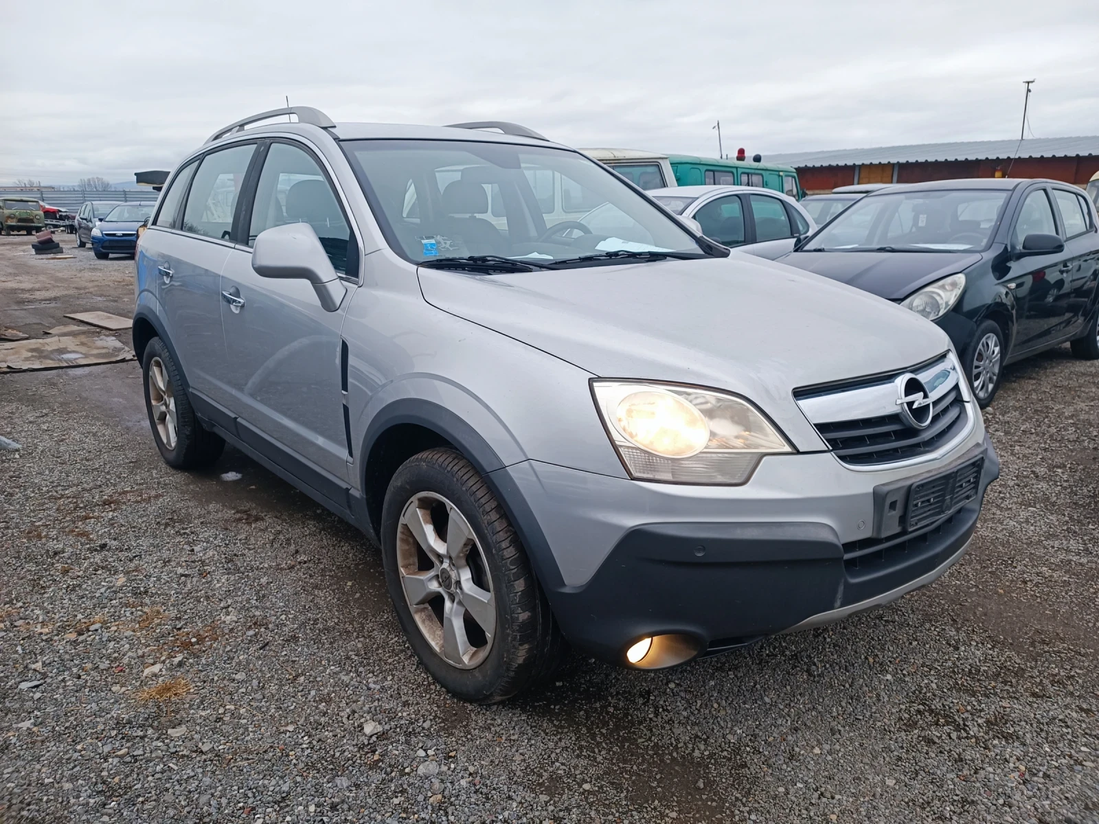 Opel Antara 132000км. РЕАЛНИ ПЪЛНА СЕРВИЗНА ИСТОРИЯ 4X4  - изображение 3