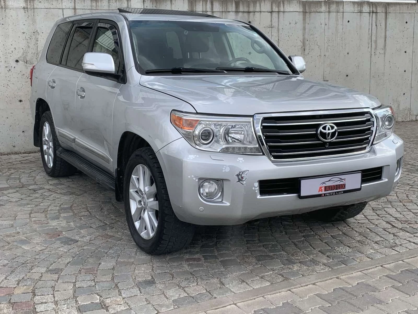 Toyota Land cruiser 200 - изображение 2