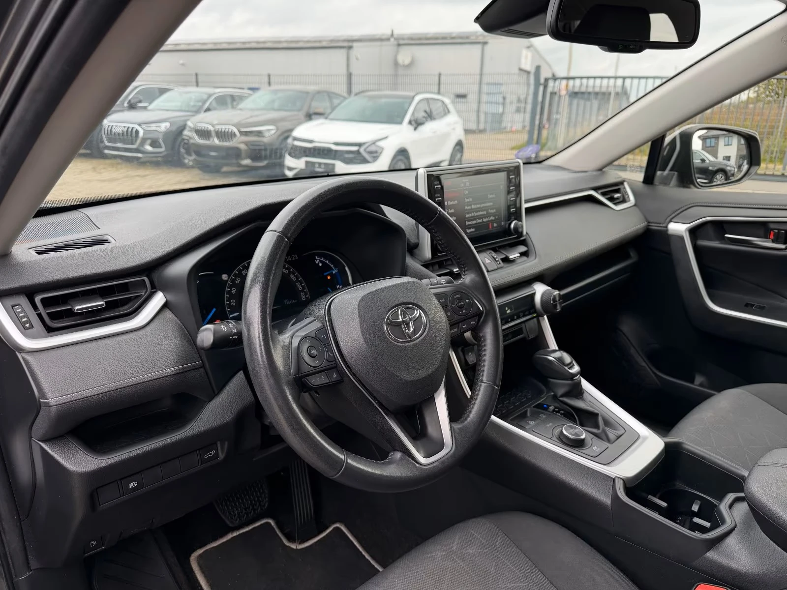 Toyota Rav4 2.5 4×4  Hybrid Rav4 2.5 AWD Hybrid - изображение 9