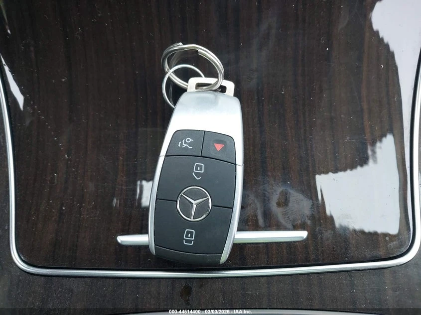 Mercedes-Benz GLC 300 2.0l Suv, снимка 11 - Автомобили и джипове - 53863302