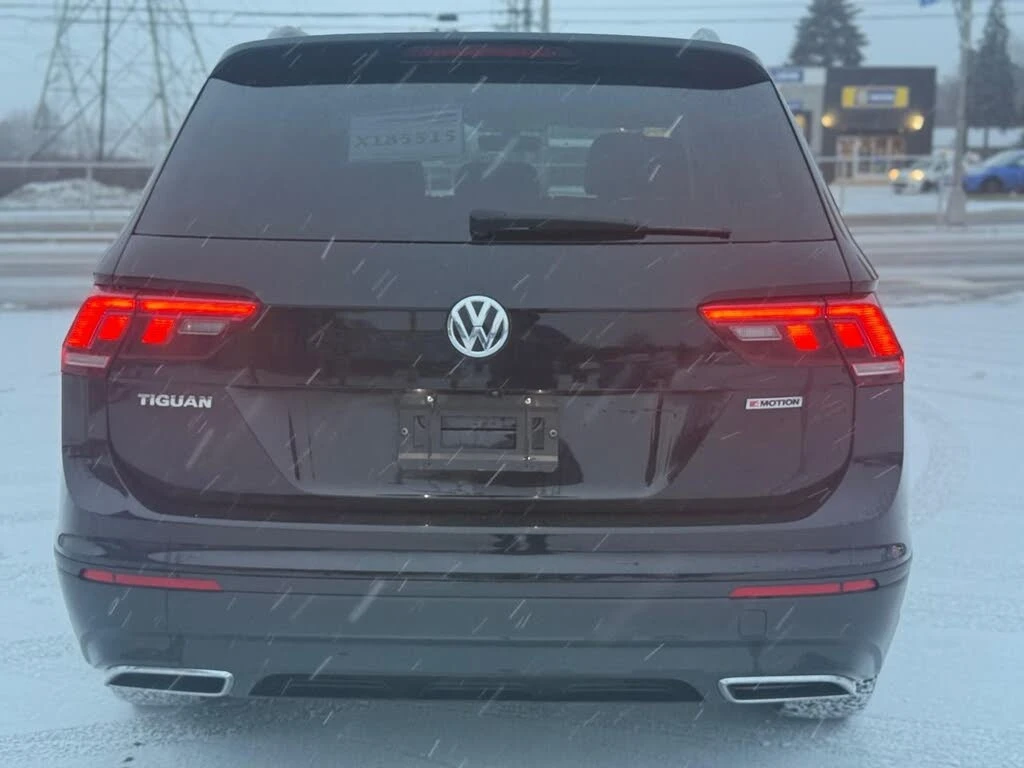 VW Tiguan * 4MOTION* CARPLAY* КАМЕРА* КОЖА* ПОДГРЕВ* , снимка 6 - Автомобили и джипове - 53973595