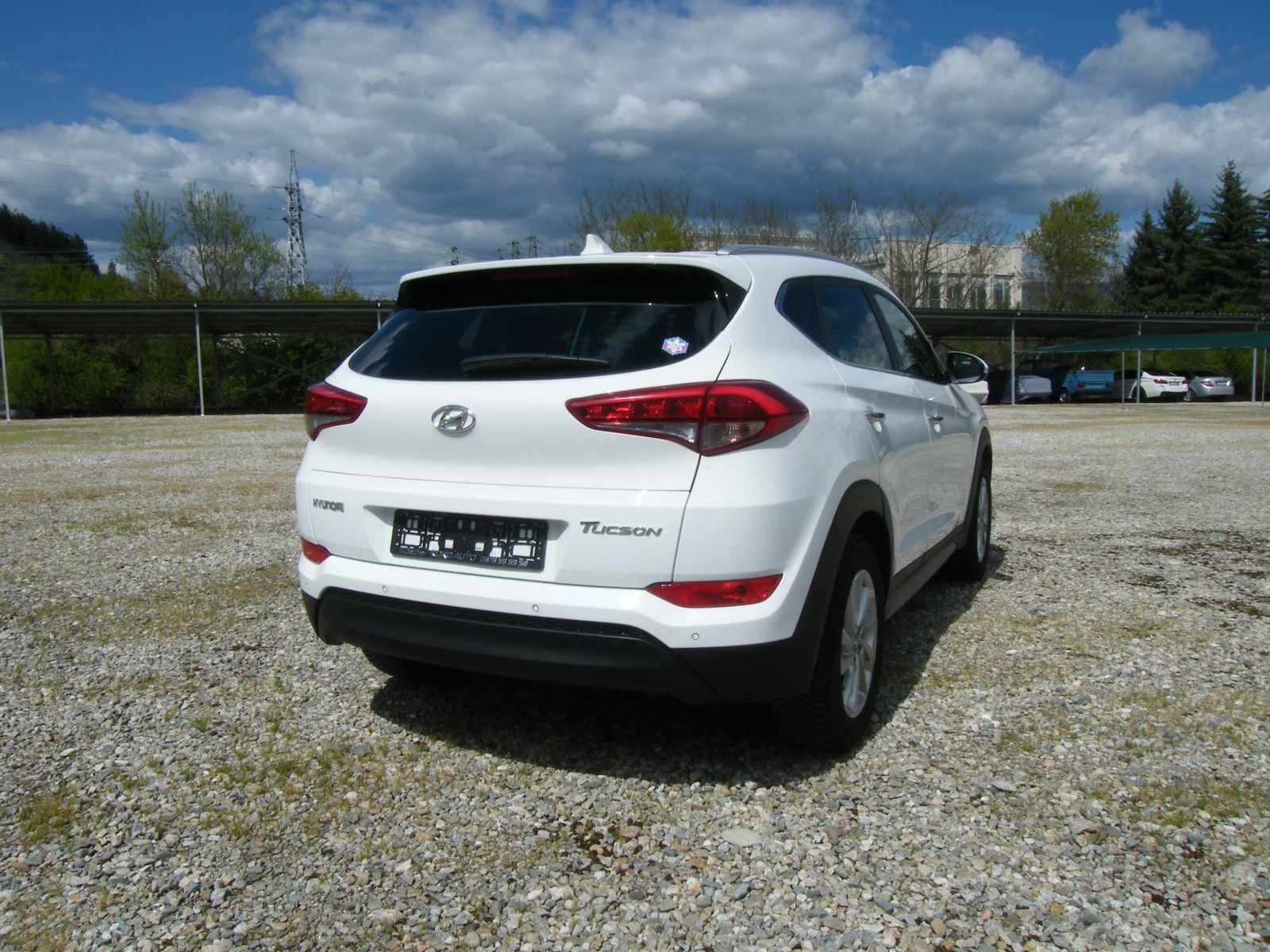 Hyundai Tucson 1.7CRDI EURO 6B, снимка 4 - Автомобили и джипове - 54477621