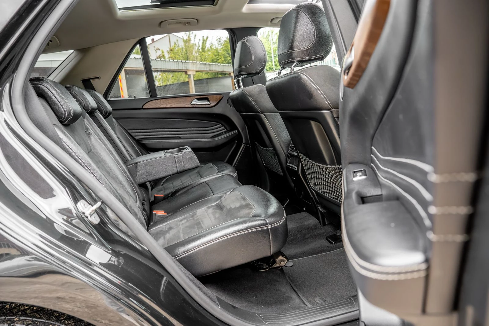 Mercedes-Benz ML 350 CDI-BlueTEC-AMG-PANORAMA-КАМЕРА-ПРУЖИНИ-FULL-TOP, снимка 16 - Автомобили и джипове - 54621318