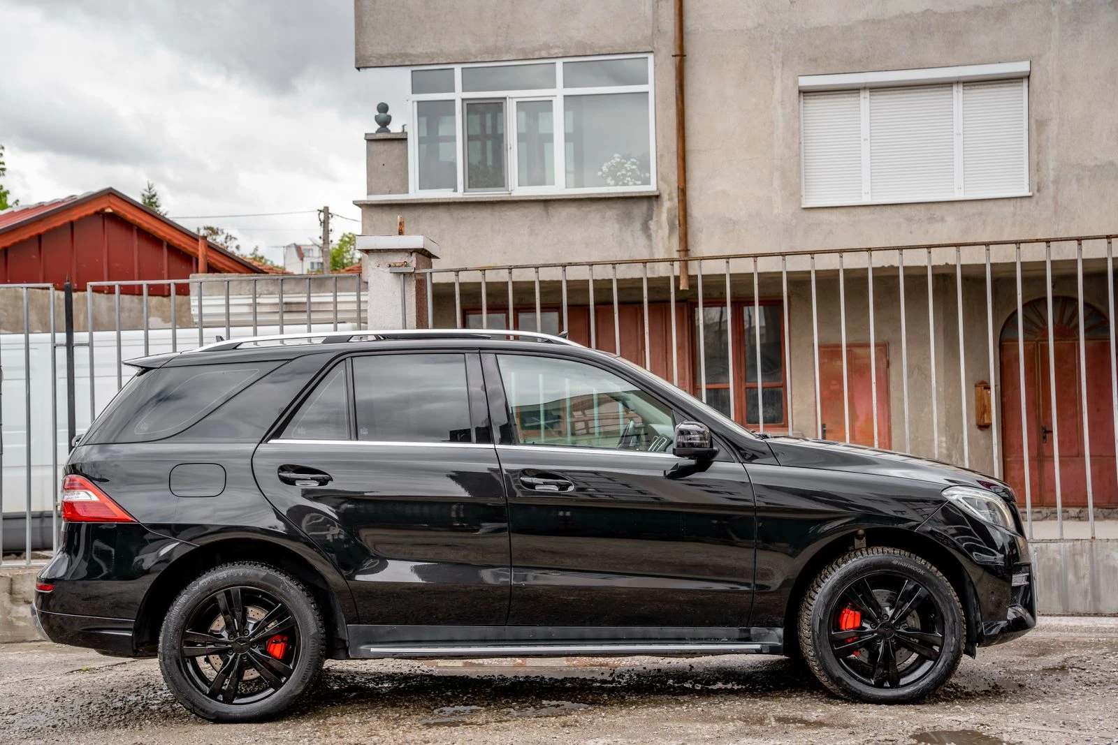 Mercedes-Benz ML 350 CDI-BlueTEC-AMG-PANORAMA-КАМЕРА-ПРУЖИНИ-FULL-TOP, снимка 7 - Автомобили и джипове - 54621318