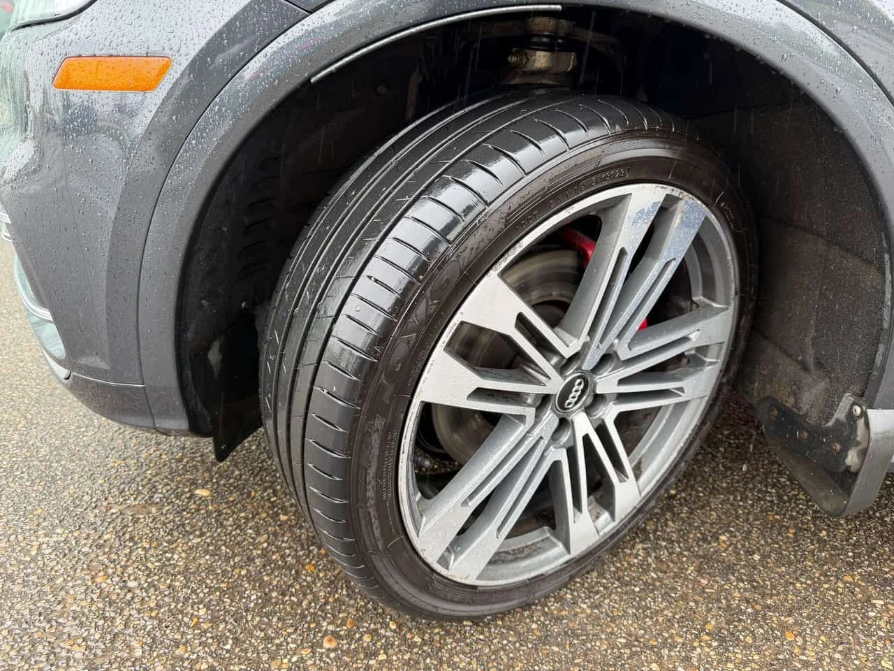 Audi SQ5 * Technik * ДИСТРОНИК * 360 * ПОДГРЕВИ, снимка 7 - Автомобили и джипове - 54756295
