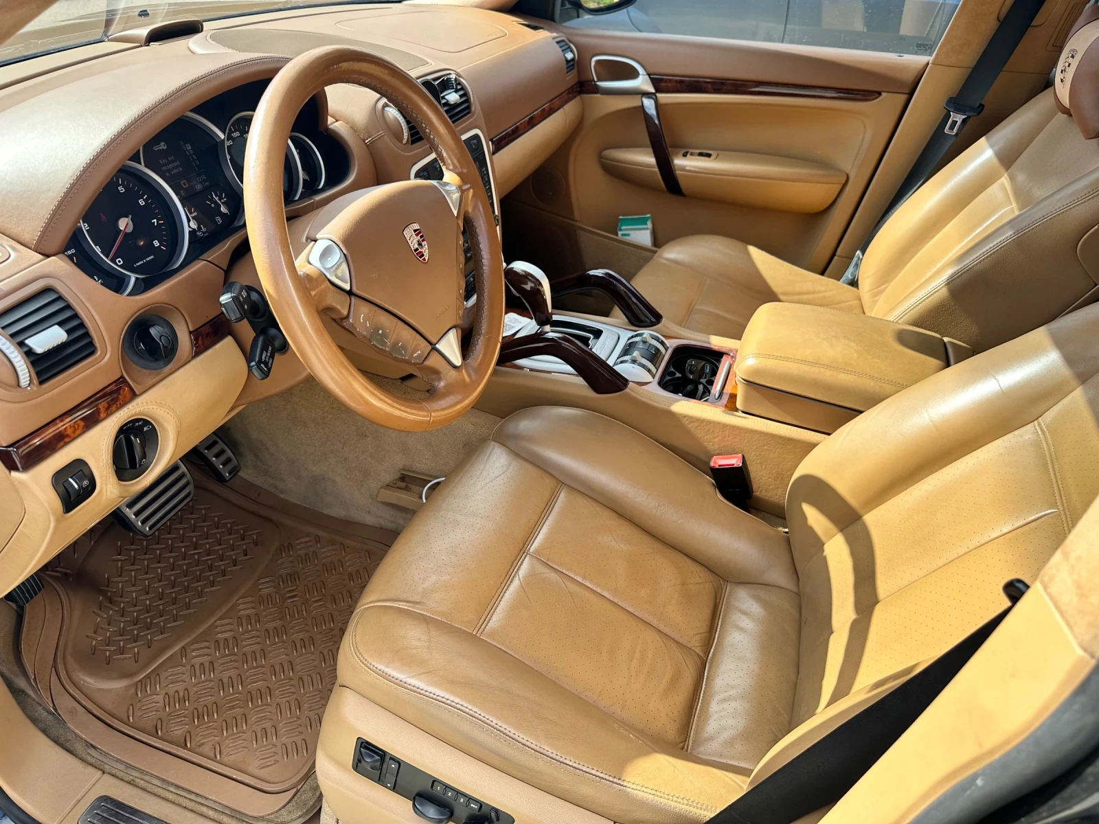Porsche Cayenne Turbo S, снимка 8 - Автомобили и джипове - 54990436