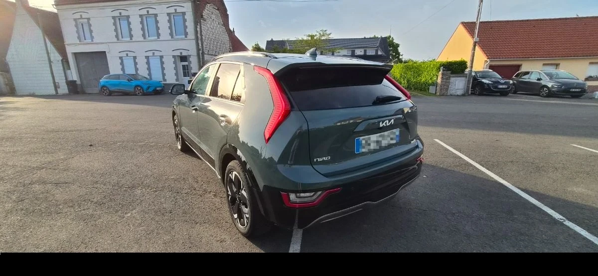 Kia Niro PREMIUM 65KW 204КС, снимка 2 - Автомобили и джипове - 55311346