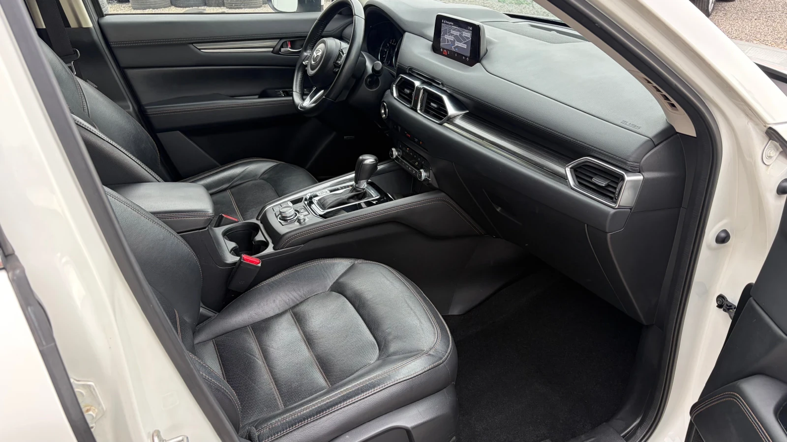 Mazda CX-5 2.5i* 194hp* 4x4* full* Швейцария, снимка 11 - Автомобили и джипове - 55342374