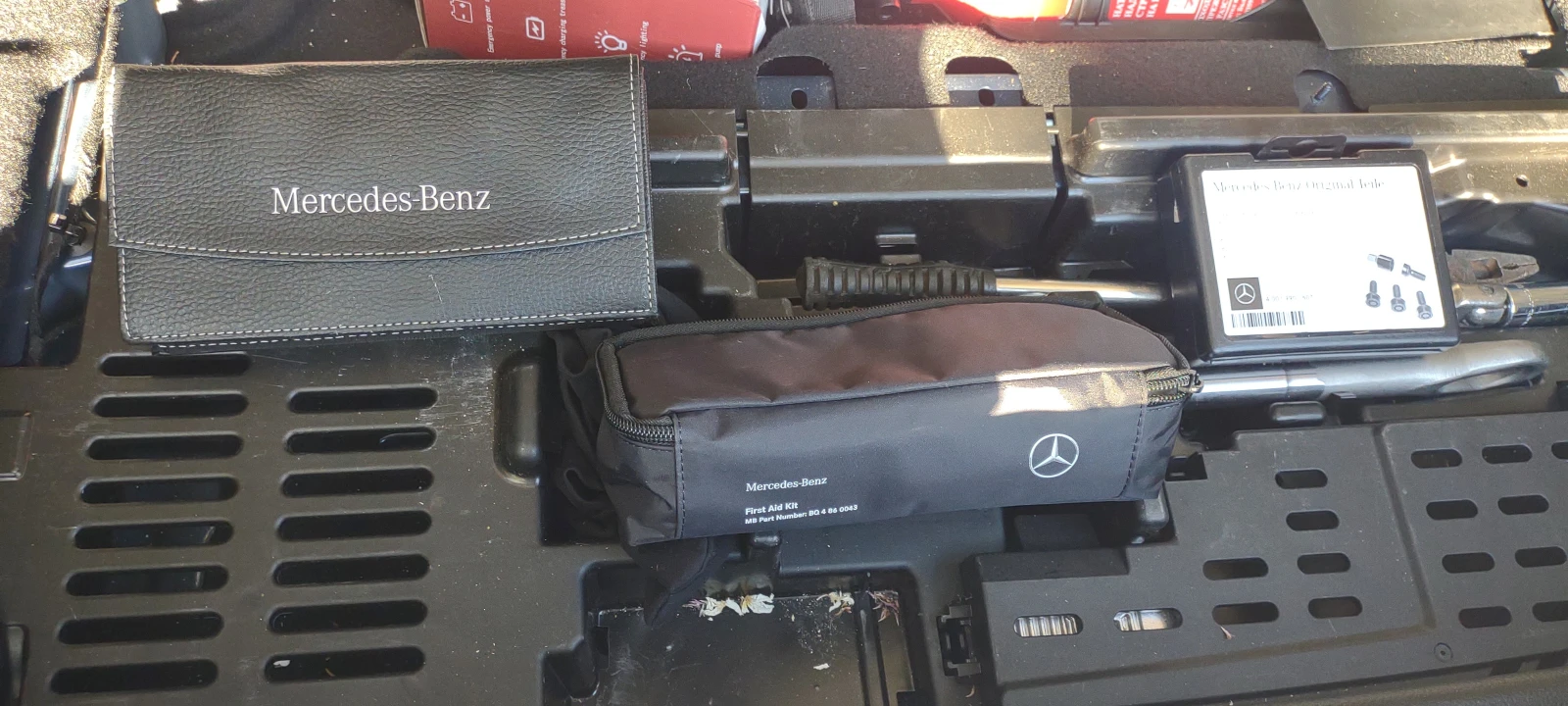 Mercedes-Benz GLB 250, снимка 16 - Автомобили и джипове - 56134220