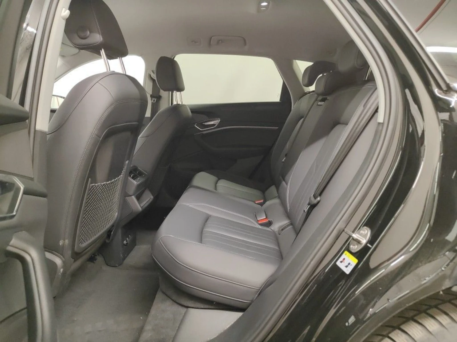 Audi Q8 e-tron 55 S-line Leather LED Navi 89.5% SoH | Mobile.bg � ����������� 6