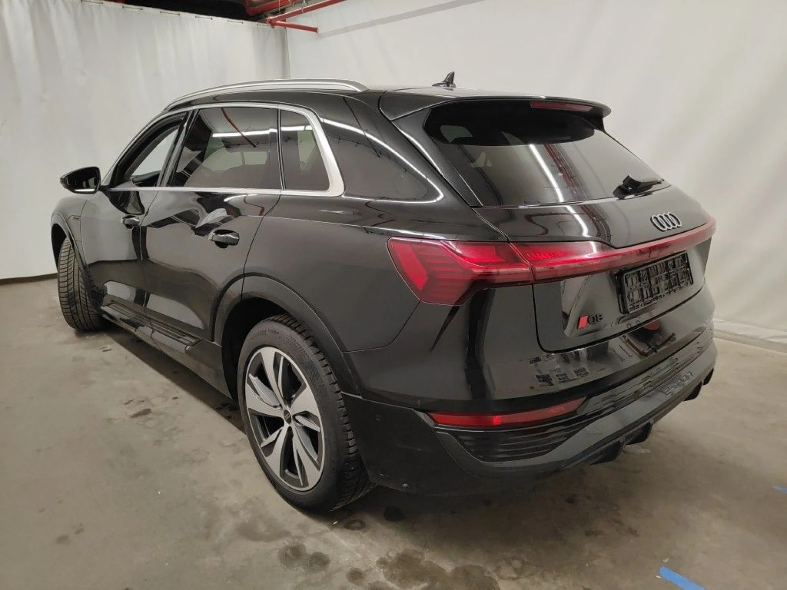 Audi Q8 e-tron 55 S-line Leather LED Navi 89.5% SoH | Mobile.bg � ����������� 4