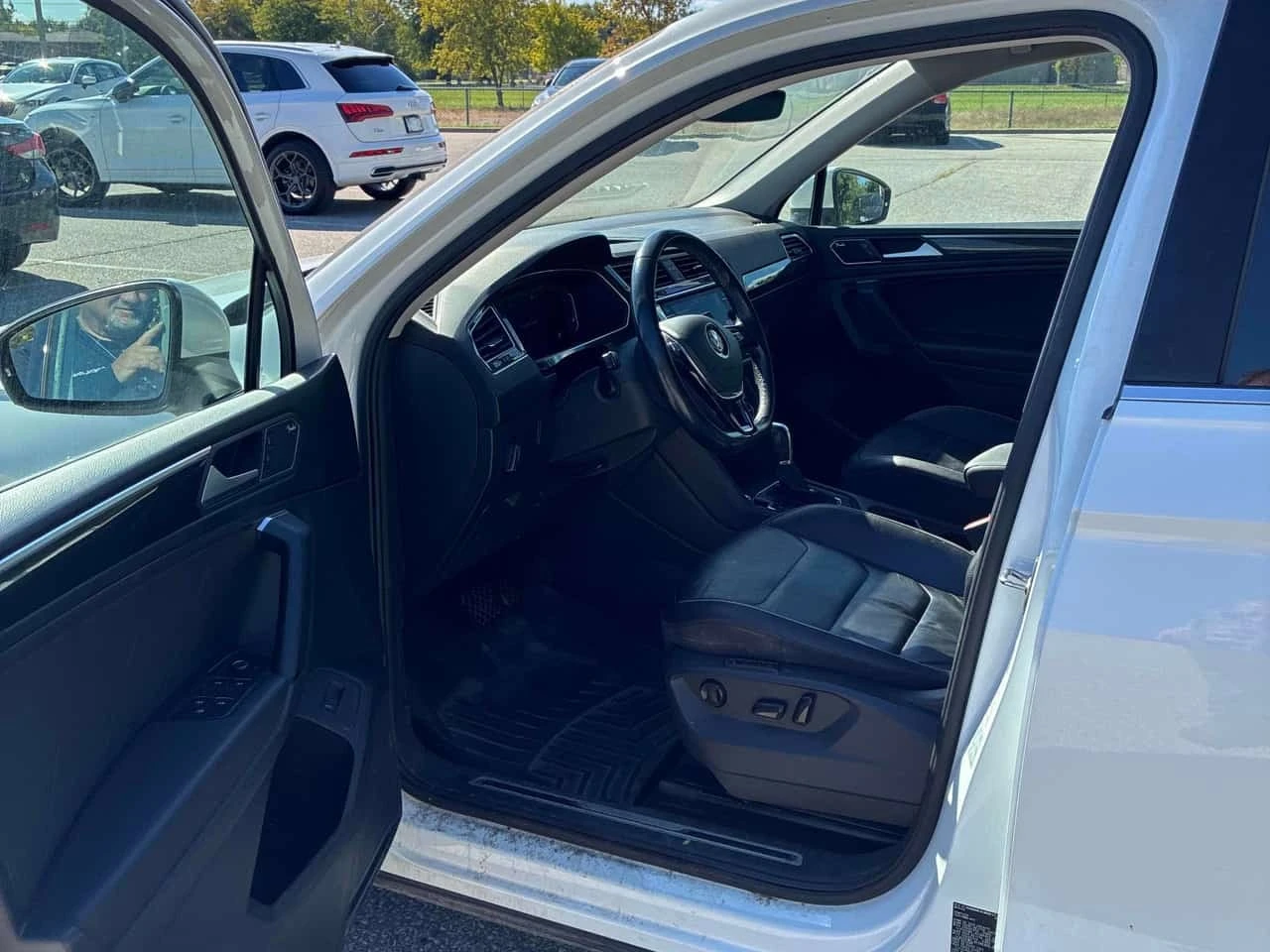 VW Tiguan Highline | CARFAX | БЕЗ ИНЦИДЕНТИ, снимка 7 - Автомобили и джипове - 56622011