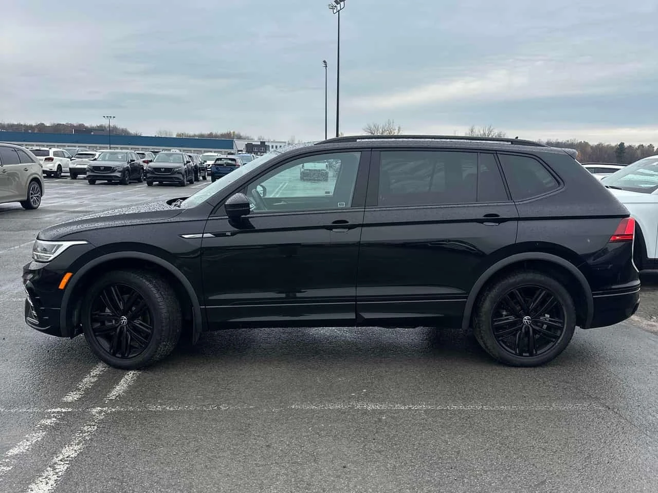 VW Tiguan * Comfortline R Line Black Edition * CARFAX * ���� | Mobile.bg � ����������� 2