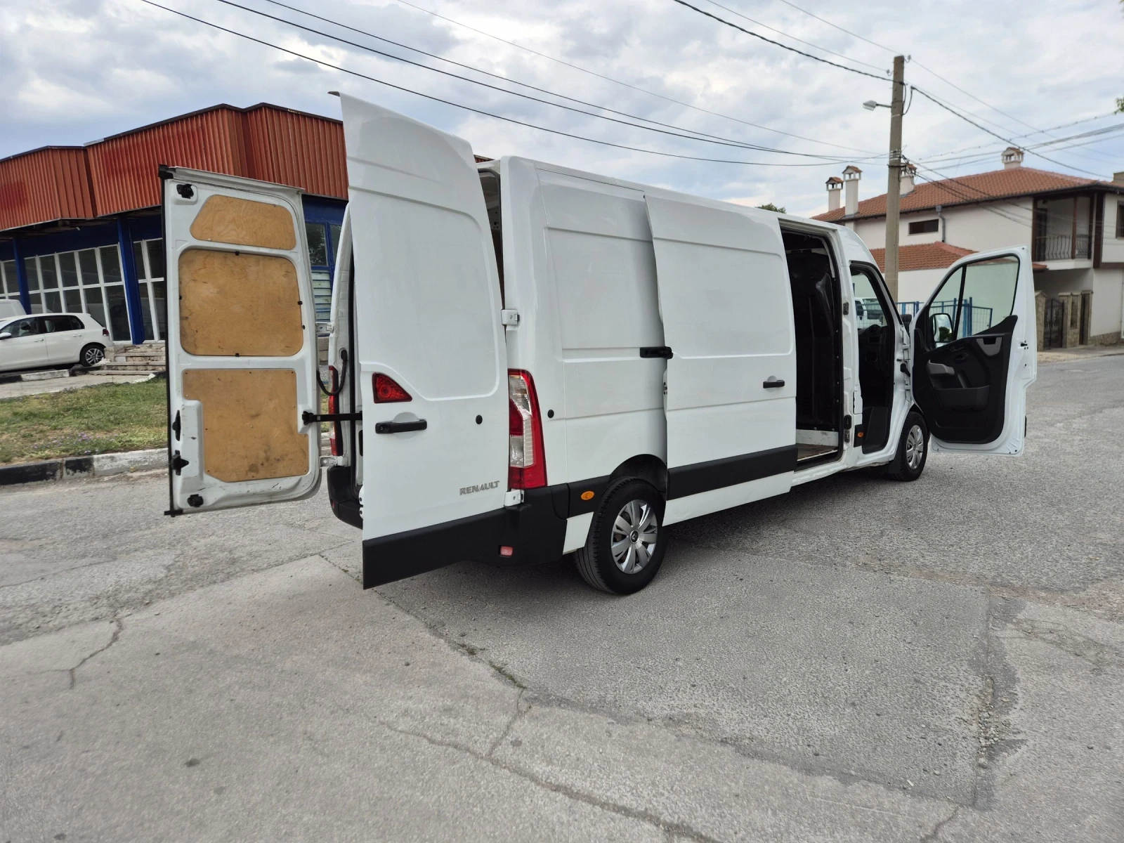 Renault Master  T35 2.3DCI L3H2 - изображение 4